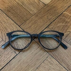 Warby Parker Glasses Grey Tortoise 
Watts M 150 49 18 145